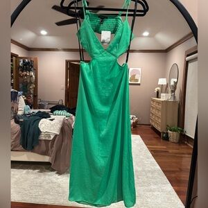 Forever 21 Vibrant Green Maxi Dress